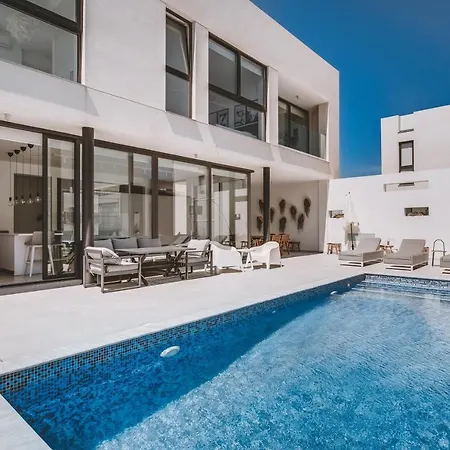 Sunnyvillas: 3br New Villa☆private Pool In Pernera - White Swan Villa *