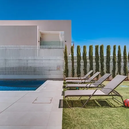 Villa Sunnyvillas: 3br New Villa☆private Pool In Pernera - White Swan Protaras