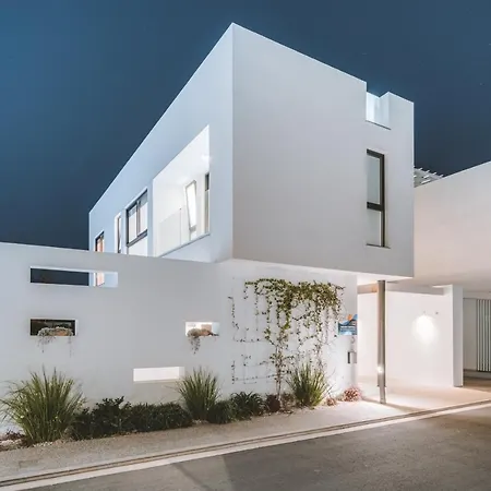 Sunnyvillas: 3br New Villa☆private Pool In Pernera - White Swan Villa